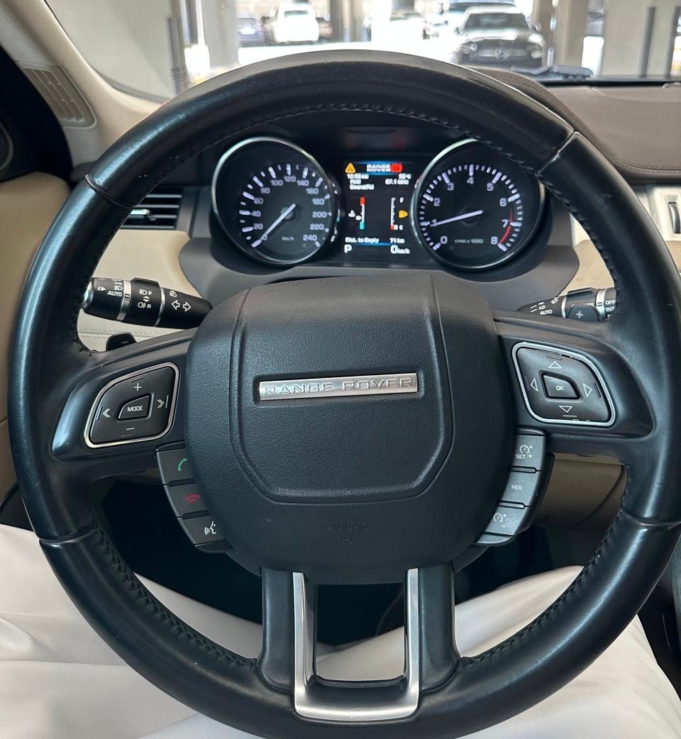 فضي لامع لاند روڤر Range Rover Evoque R Dynamic 2013